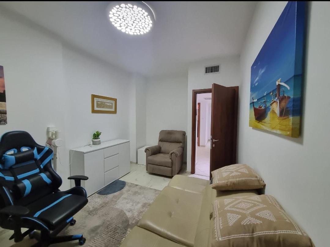 Turdeluxe Company Large 4 Bedroom Apartement In Central Rechovot Dış mekan fotoğraf