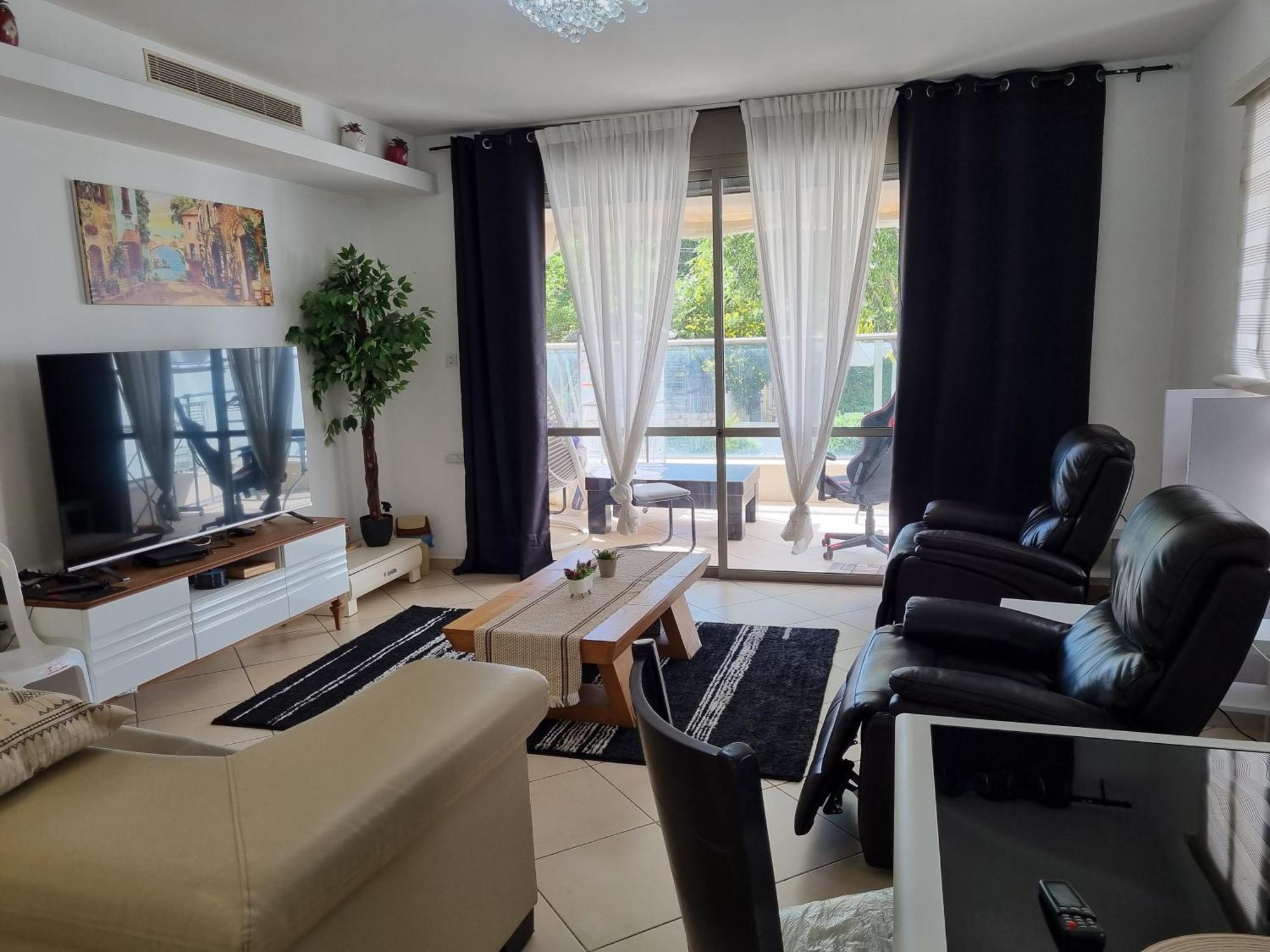 Turdeluxe Company Large 4 Bedroom Apartement In Central Rechovot Dış mekan fotoğraf